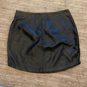 Lulus black leather skirt